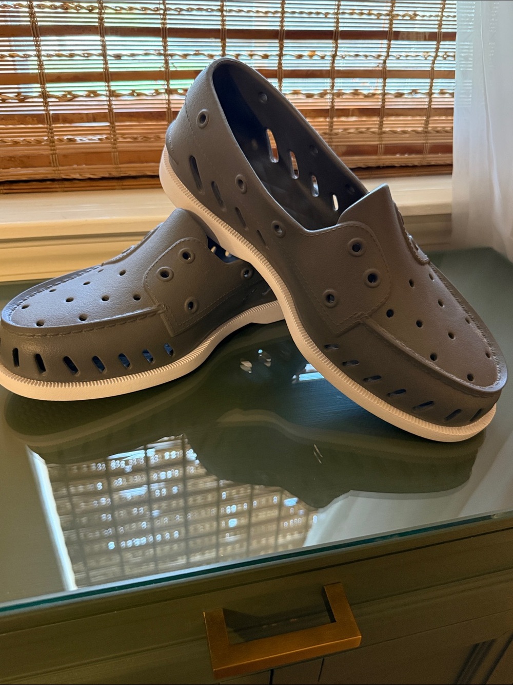 Sperry Top Sider Men’s boat shoes Slip-On Water -Resistant Shoe — Gray